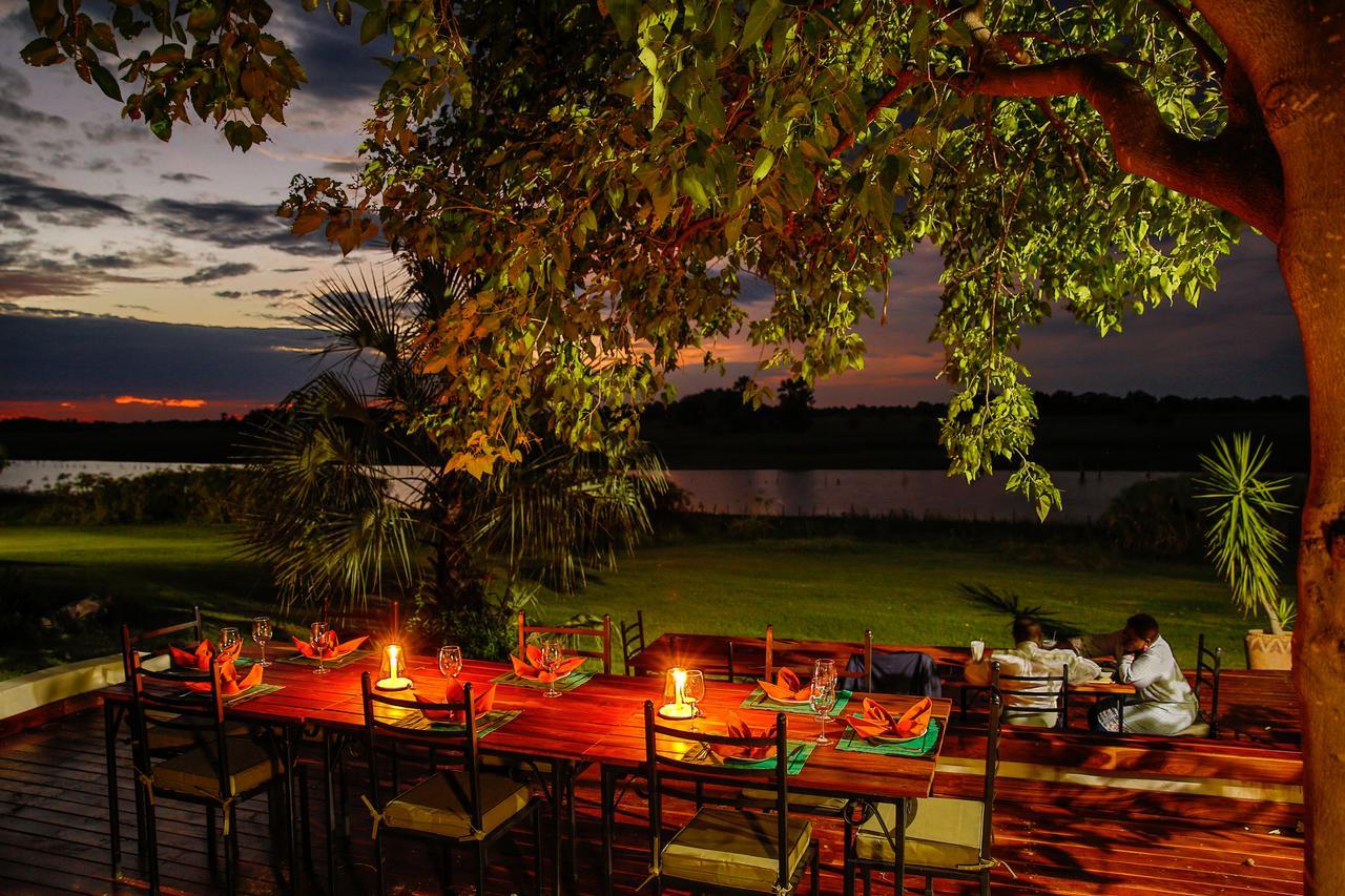 Thamalakane River Lodge Maun Esterno foto